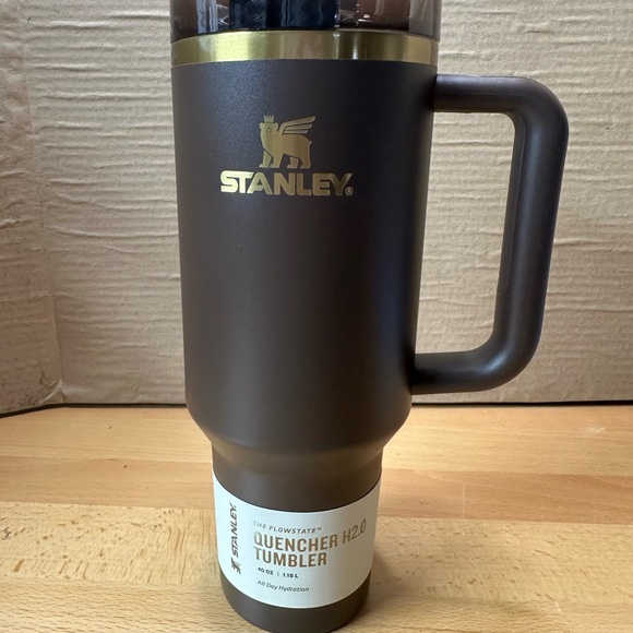 Stanley Limited Edition Chocolate Gold 40 oz Tumbler - Picture 2 of 7